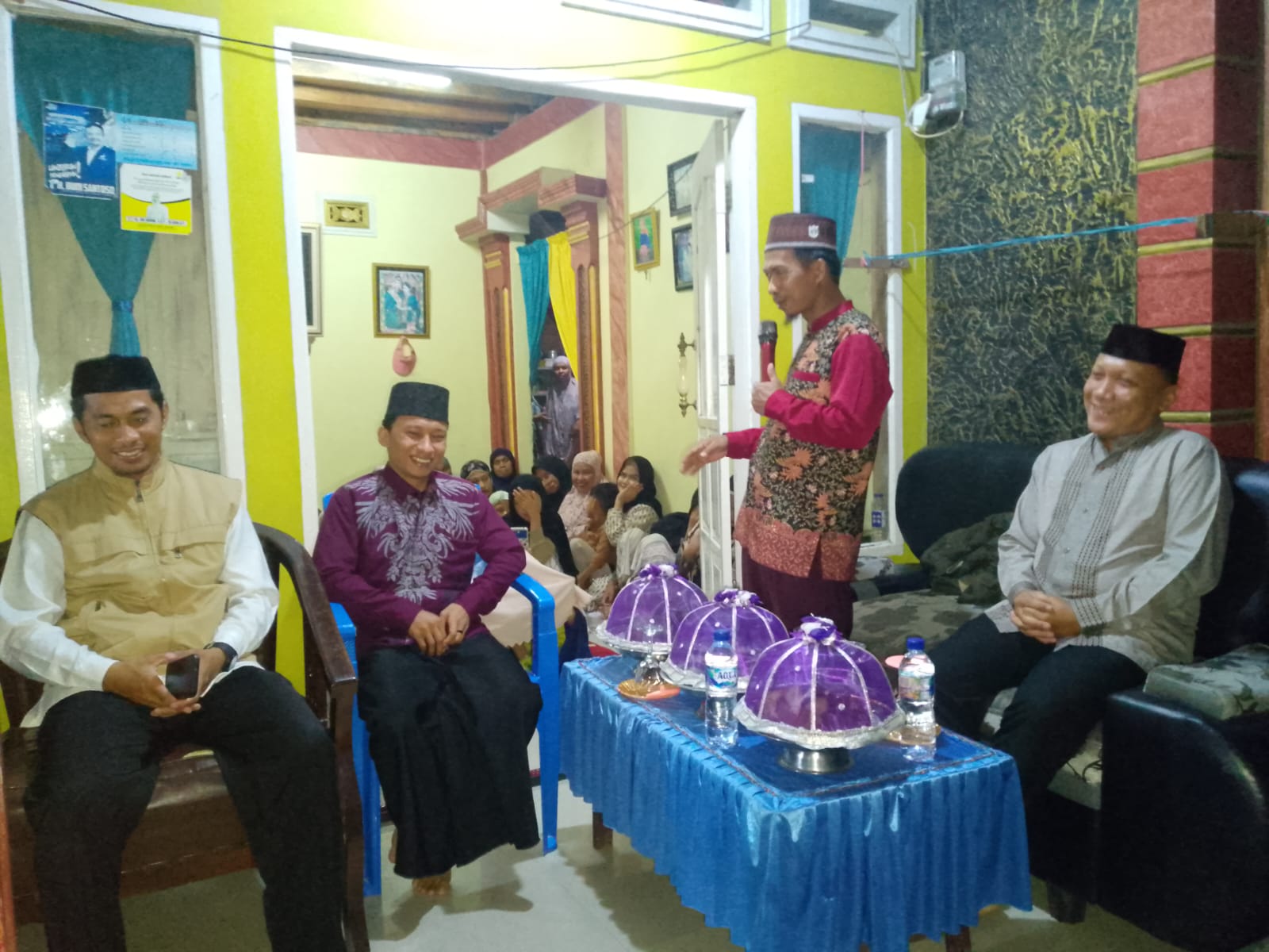 Takziah Malam Pertama Almarhum Supriadi, Warga RW 06 Ujung Labbu Pererat Kepedulian dan Kebersamaan